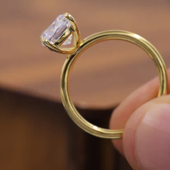 2.5 Ct. Elongated Cushion Cut Moissanite Gold Diamond Ring size 5 - Picture 6 of 7